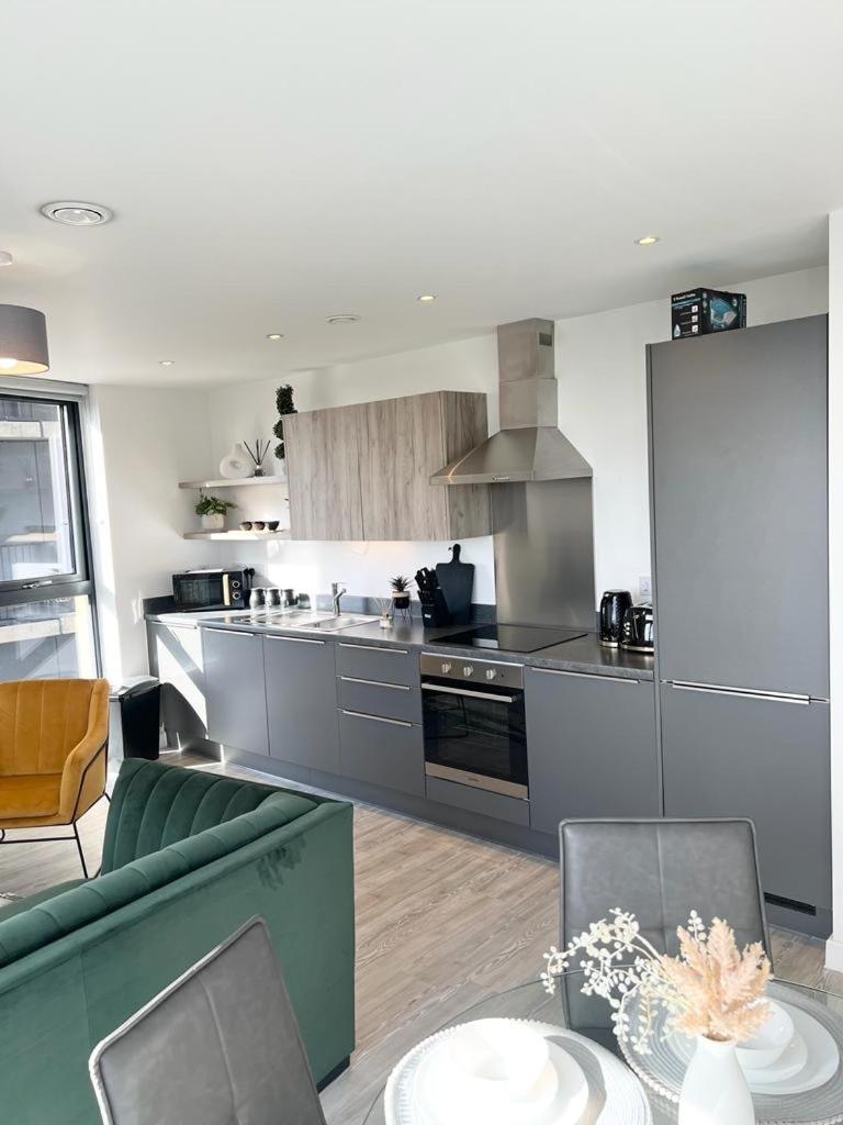 Luxury 2 Bed Apt With City View Manchester Exterior foto
